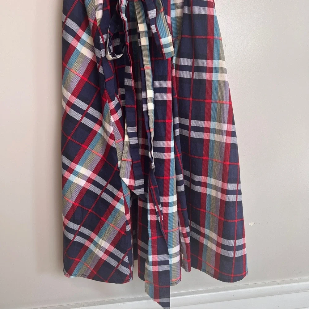 Torrid Women's 1 or 1X Collared Sleeveless Poplin Plaid Skater Dress Pockets EUC - Picture 4 of 8